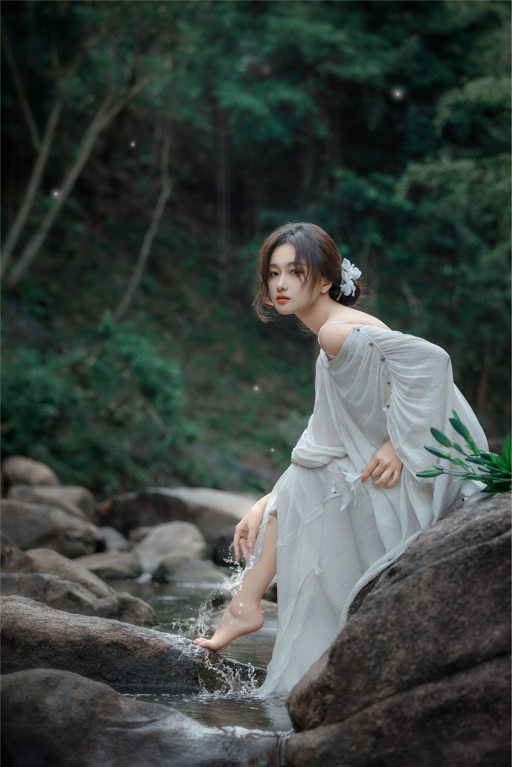 YITUYU艺图语 2025.01.02 溪边情思 大歪歪哥